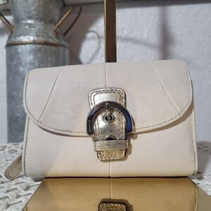 COACH Soho Leather Buckle Compact Clutch Wallet Off White with Gold